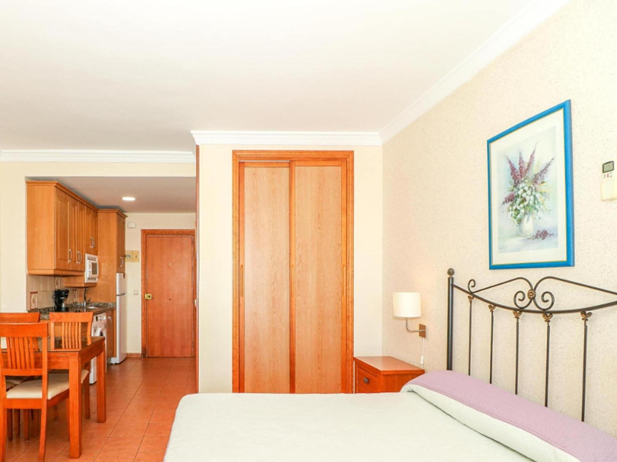 Belvilla By Oyo Estudio Benal Beach Málaga Esterno foto